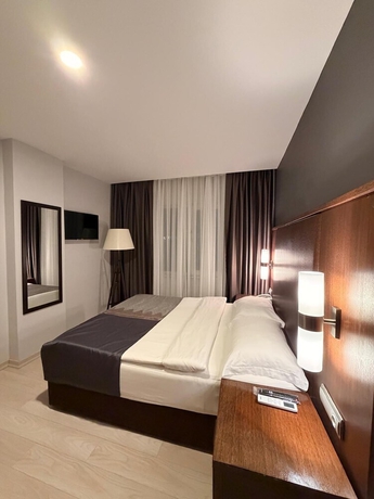 Imagen de la habitación del Grandova Hotel. Foto 6