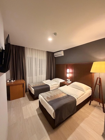 Imagen de la habitación del Grandova Hotel. Foto 7