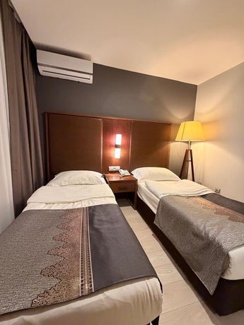Imagen de la habitación del Grandova Hotel. Foto 8