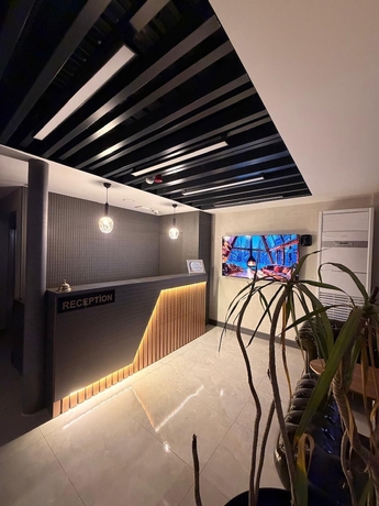 Imagen de los interiores del Grandova Hotel. Foto 13