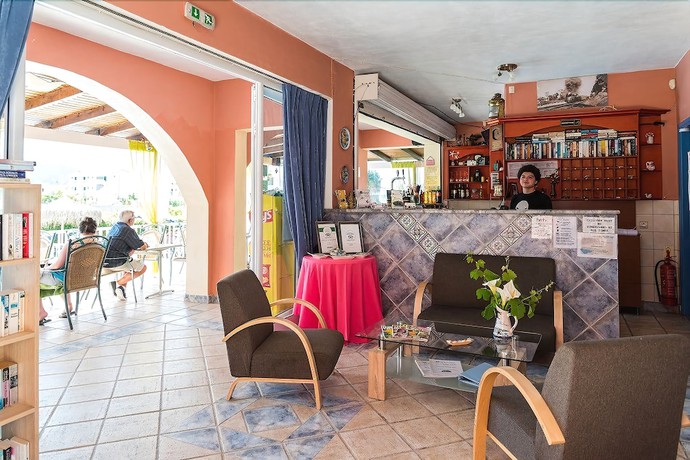 Imagen de los interiores del Grapevines Hotel. Foto 20