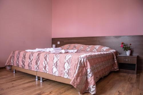 Imagen de la habitación del Green Hill Hotel. Foto 17