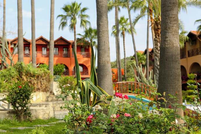 Imagen general del Green Paradise Beach Hotel. Foto 1