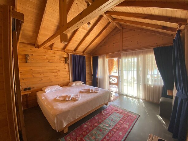 Imagen de la habitación del Green Pine Beach and Bungalows. Foto 11