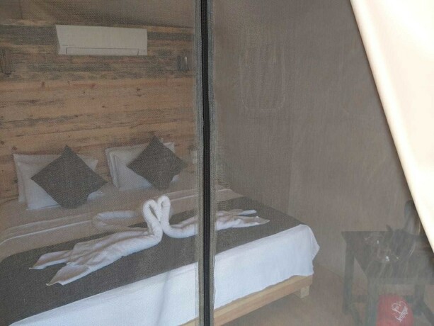 Imagen general del Green Pine Beach and Bungalows. Foto 6