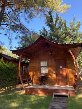 Imagen de la habitación del Green Pine Beach and Bungalows. Foto 17