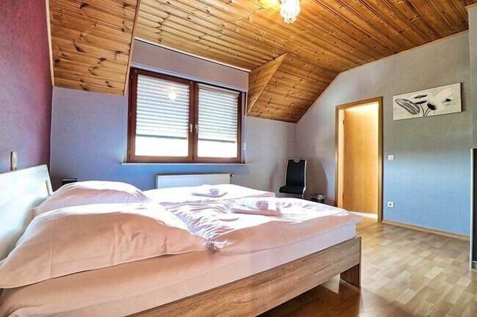 Imagen de la habitación del Green Seeblick Hotel and Hostel. Foto 12