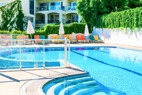 Imagen general del Green Tropical Suites Oludeniz. Foto 8
