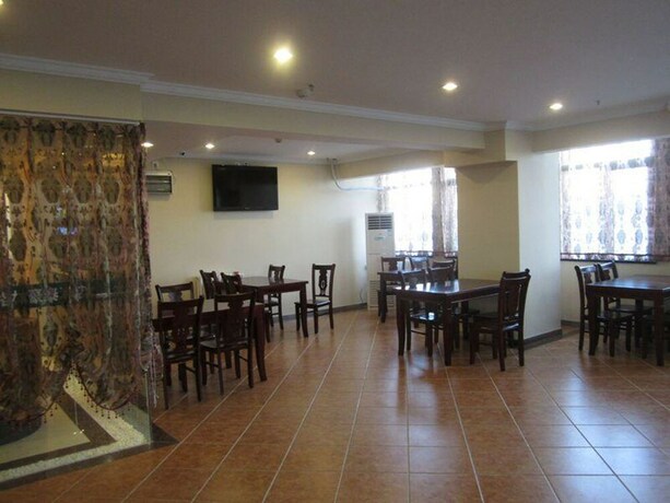 Imagen del bar/restaurante del Greentree Inn Hebei Qinhuangdao Sun City Express H. Foto 2