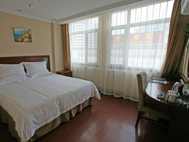 Imagen de la habitación del Greentree Inn Hebei Qinhuangdao Sun City Express H. Foto 11