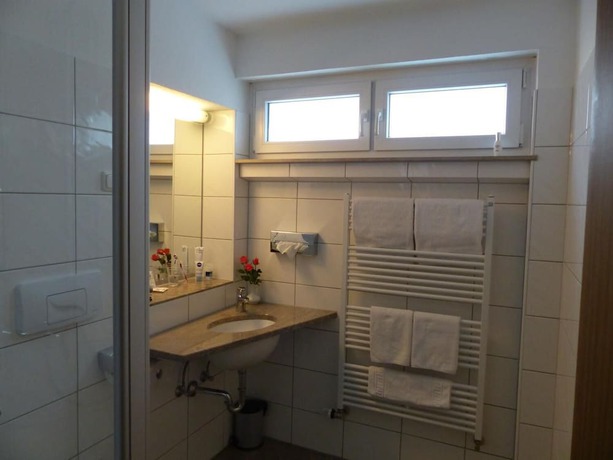 Imagen de la habitación del Grimmelshausen Hotel. Foto 12