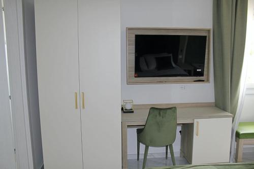 Imagen de la habitación del Grotta Saracena Resort. Foto 17