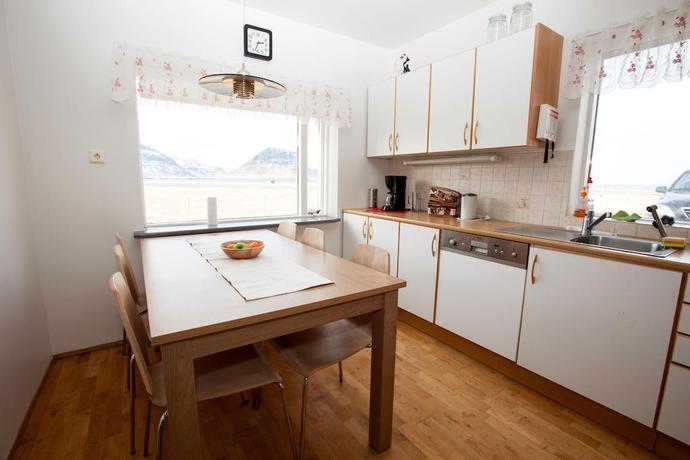 Imagen de los interiores del Grund í Grundarfirdi. Foto 10