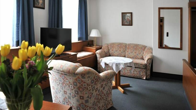 Imagen de la habitación del Gr&uuml;ner Baum, Oberndorf. Foto 17