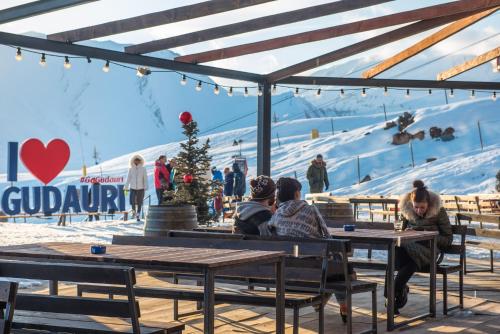 Imagen general del Gudauri Chalet ApartHotel free Spa. Foto 10