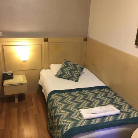Imagen de la habitación del Gul Hotel. Foto 8