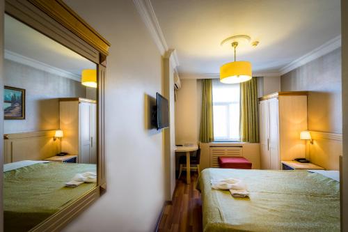 Imagen de la habitación del Gul Hotel. Foto 9