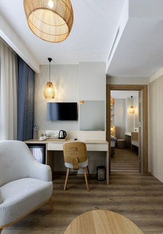 Imagen de la habitación del Gulluk Elegance Otel. Foto 19