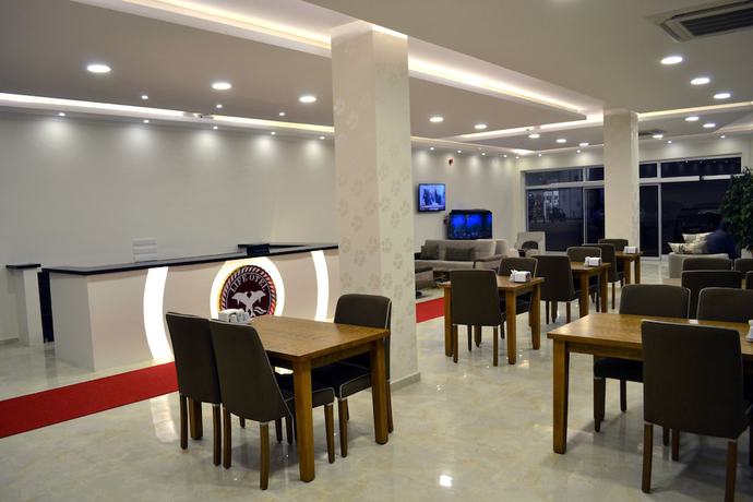 Imagen del bar/restaurante del Gulluk Life Hotel. Foto 2