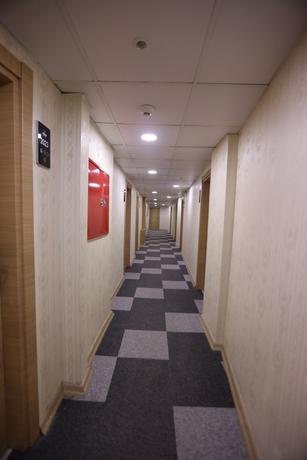 Imagen de los interiores del Gun Otel. Foto 18