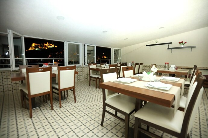 Imagen del bar/restaurante del Gun Residence Otel. Foto 9