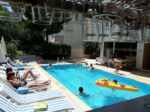 Imagen general del Gunduz Otel. Foto 9