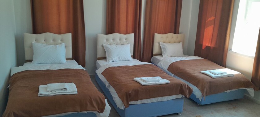 Imagen de la habitación del Gunes Motel Nemrut. Foto 17