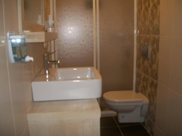 Imagen de la habitación del Gunisigi Otel. Foto 17