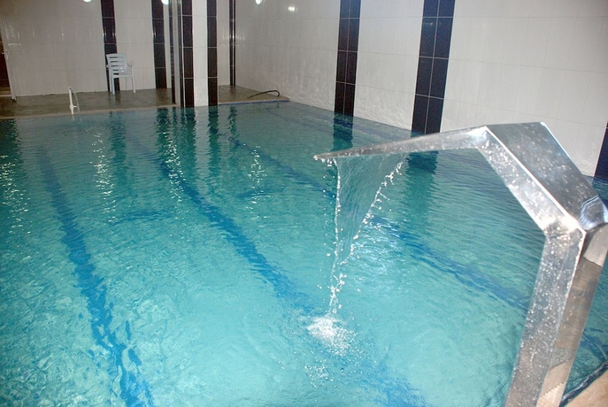 Imagen de la piscina del Gure Termal Resort. Foto 15