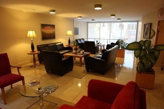 Imagen de los interiores del Gurgenci Suite Hotel. Foto 11