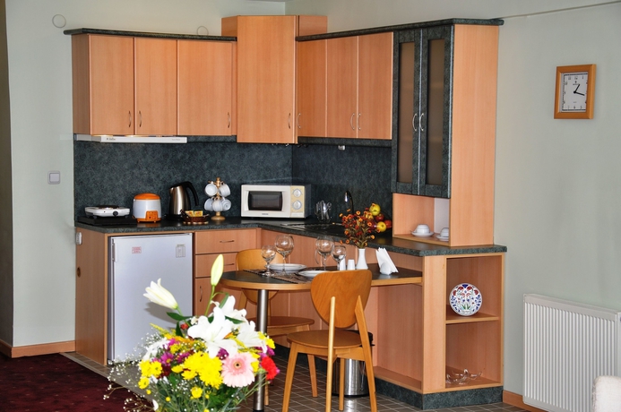 Imagen de la habitación del Gurgenci Suite Hotel. Foto 7