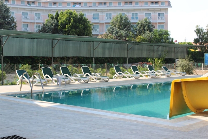 Imagen general del G&uuml;l Otel. Foto 2