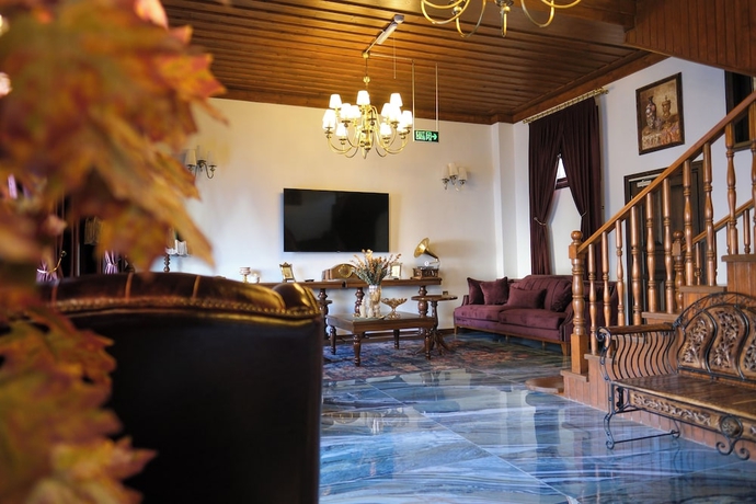 Imagen de los interiores del G&uuml;lce K&ouml;şk Otel and Restaurant. Foto 16