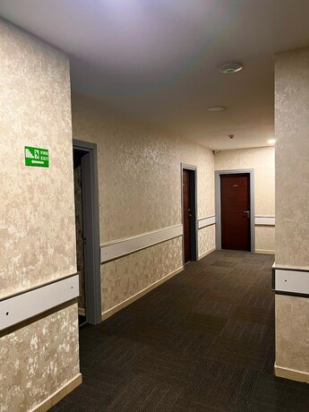 Imagen general del G&uuml;nesli Airport Suite Hotel. Foto 9