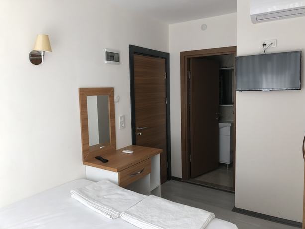 Imagen de la habitación del G&uuml;ven Hotel. Foto 8