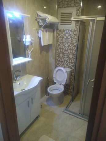 Imagen de la habitación del G&uuml;ven Hotel. Foto 12