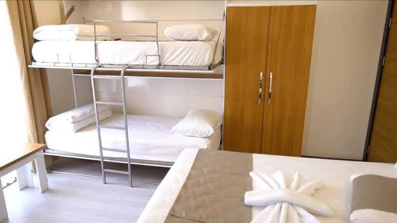 Imagen de la habitación del G&uuml;ven Hotel. Foto 16