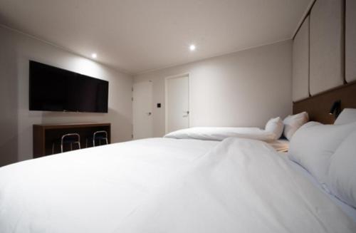 Imagen general del H Avenue Hotel Chungjangro. Foto 5