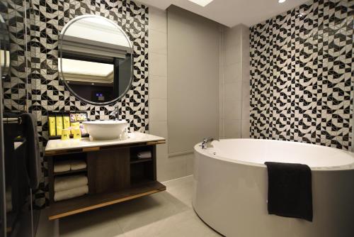 Imagen general del H Motel璽悅國際精品旅館. Foto 1