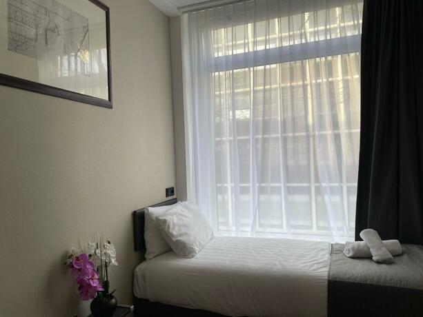 Imagen general del H3 Hotel Rotterdam City Center. Foto 9