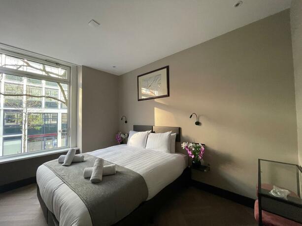 Imagen general del H3 Hotel Rotterdam City Center. Foto 36