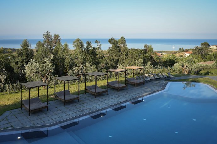 Imagen de la piscina del HANG LOOSE COTTAGE. Foto 20