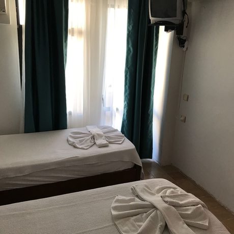 Imagen de la habitación del HBS Hotel. Foto 14