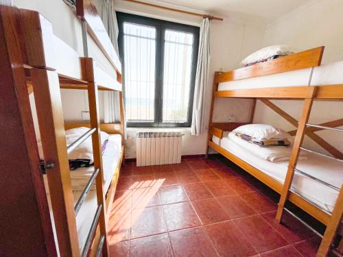 Imagen de la habitación del HI Areia Branca - Pousada de Juventude. Foto 11