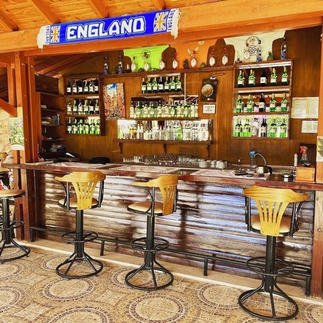 Imagen del bar/restaurante del HIGH VIEW HOTEL. Foto 3