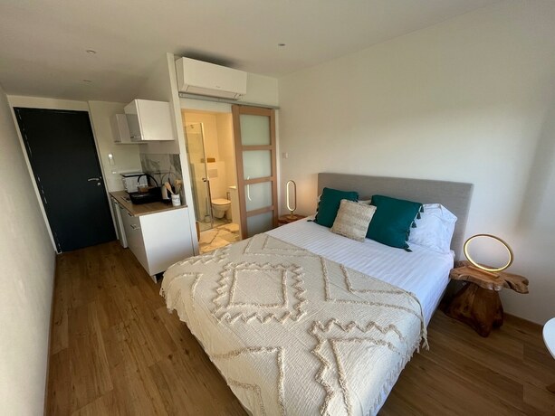Imagen de la habitación del HOME PLACE, GUJAN MESTRAS. Foto 15