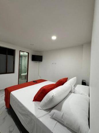 Imagen de la habitación del HOSPEDAJE TRIANON. Foto 18