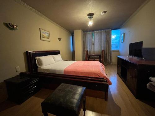 Imagen de la habitación del HOSTAL I&Ntilde;AQUITO GOLD. Foto 18