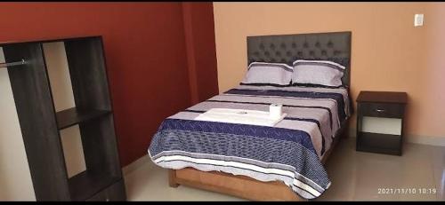 Imagen general del HOSTAL LLAUT * *. Foto 8