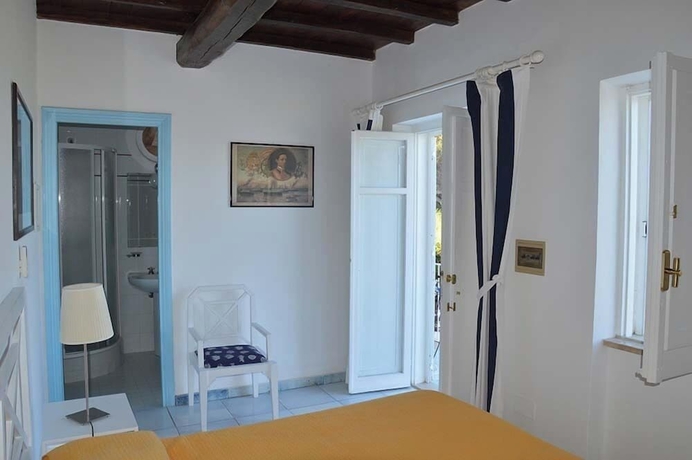 Imagen de la habitación del HOTEL AGAVE E GINESTRA. Foto 9